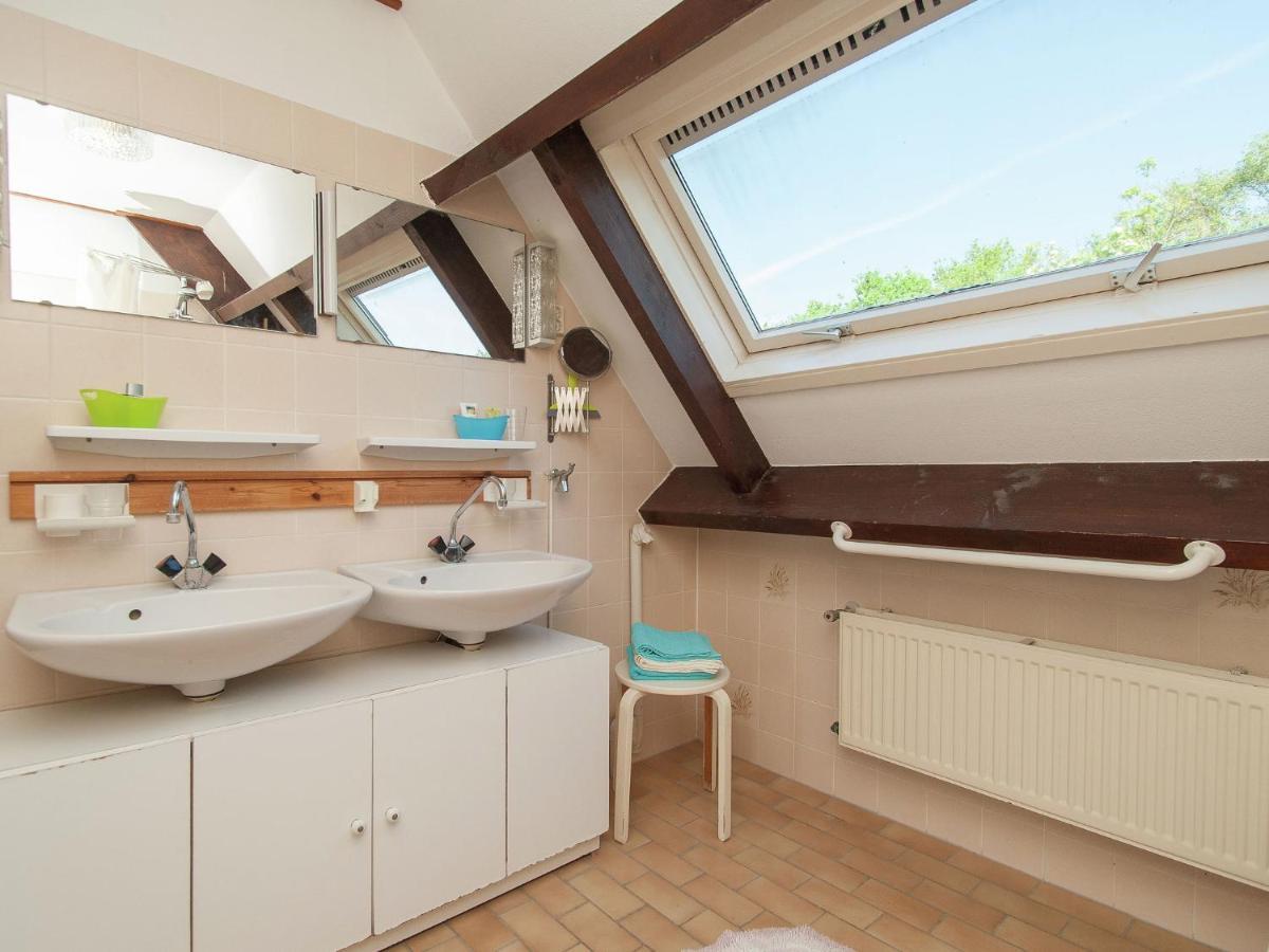 Delightful Holiday Home In Warns With Jetty Exterior photo